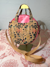 Load image into Gallery viewer, Doro Round Bag