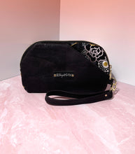 Load image into Gallery viewer, Curvy Clutch Wallet