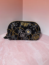 Load image into Gallery viewer, Curvy Clutch Wallet