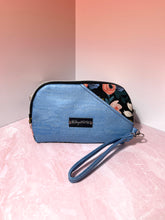 Load image into Gallery viewer, Curvy Clutch Wallet