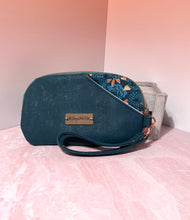 Load image into Gallery viewer, Curvy Clutch Wallet