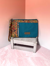 Load image into Gallery viewer, Cordova Clutch