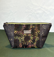 Load image into Gallery viewer, Puffin Pouch Beauty Bag - Large