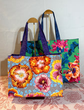 Load image into Gallery viewer, Market Bag Quilted Tote Large