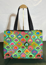 Load image into Gallery viewer, Market Bag Quilted Tote Large