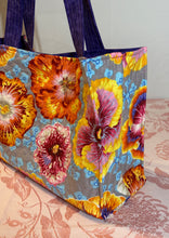 Load image into Gallery viewer, Market Bag Quilted Tote Large