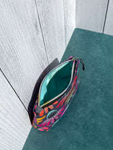 Load image into Gallery viewer, Princess Pouch