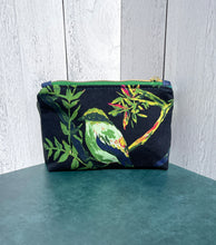 Load image into Gallery viewer, Princess Pouch