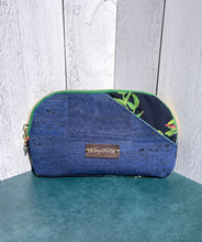 Load image into Gallery viewer, Curvy Clutch Wallet