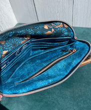 Load image into Gallery viewer, Curvy Clutch Wallet