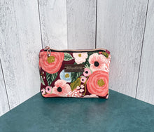 Load image into Gallery viewer, Princess Pouch