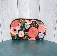 Load image into Gallery viewer, Curvy Clutch Wallet