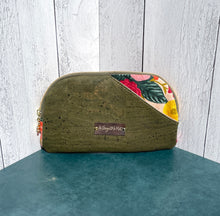 Load image into Gallery viewer, Curvy Clutch Wallet