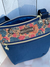 Load image into Gallery viewer, Kona Crossbody