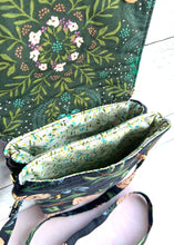 Load image into Gallery viewer, Lowell Point Crossbody